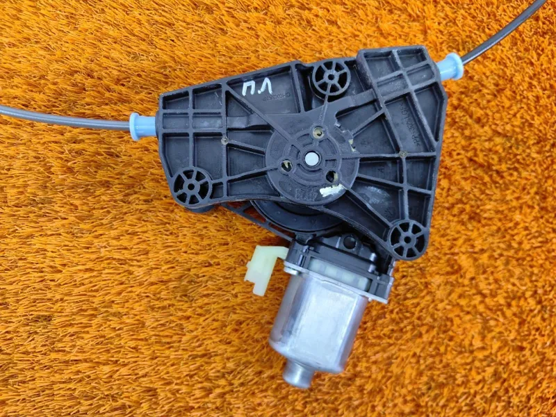 Стеклоподъемник