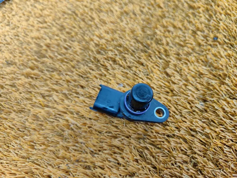 Датчик положения распредвала