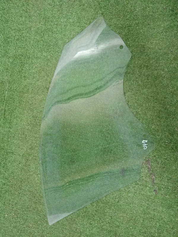 Стекло двери BMW 3-Series 2008 51337060263 E90, переднее левое