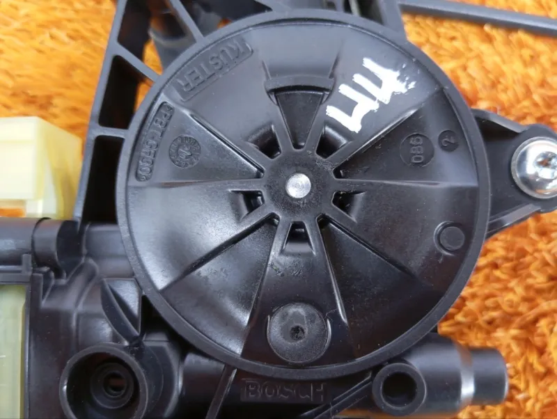 Стеклоподъемник