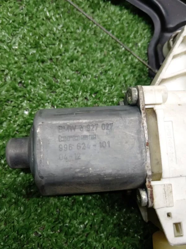 Стеклоподъемник BMW 1-Series 2004 51337138465 E87, передний левый