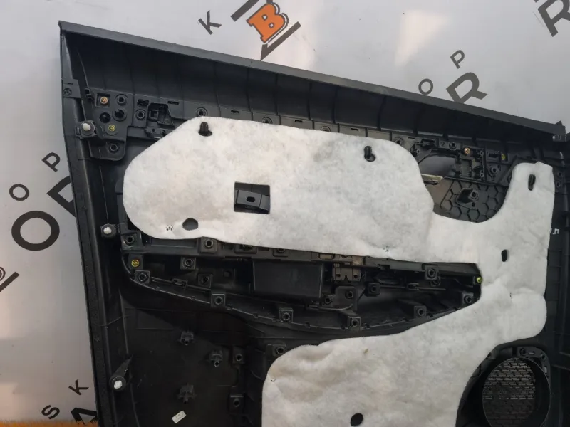 Обшивка двери