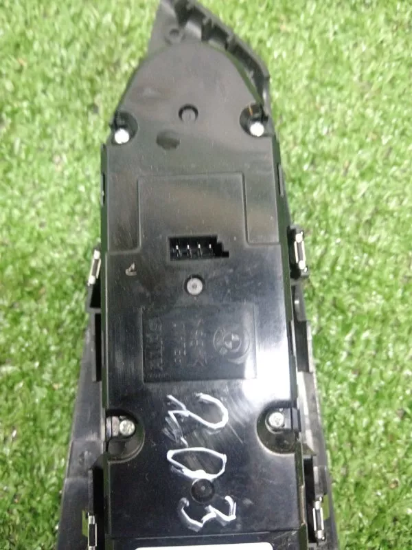 Блок управления стеклоподъемниками