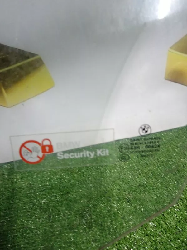 Стекло двери BMW 7-Series 2009 51337182083 F01, переднее левое