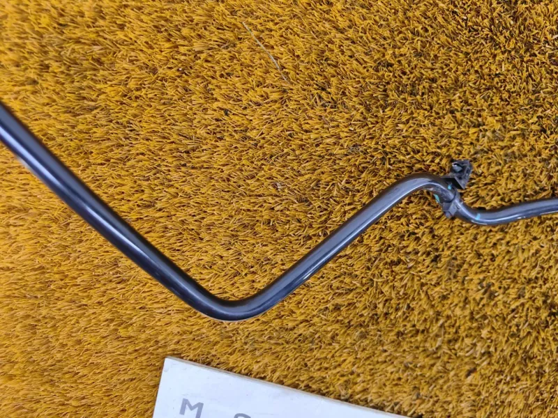 Трубка топливная