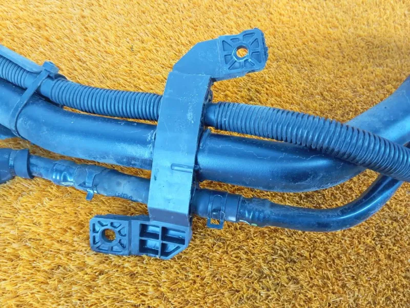 Горловина топливного бака