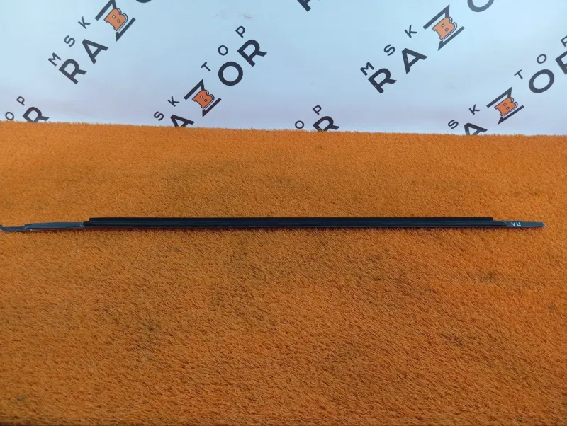 Молдинг стекла