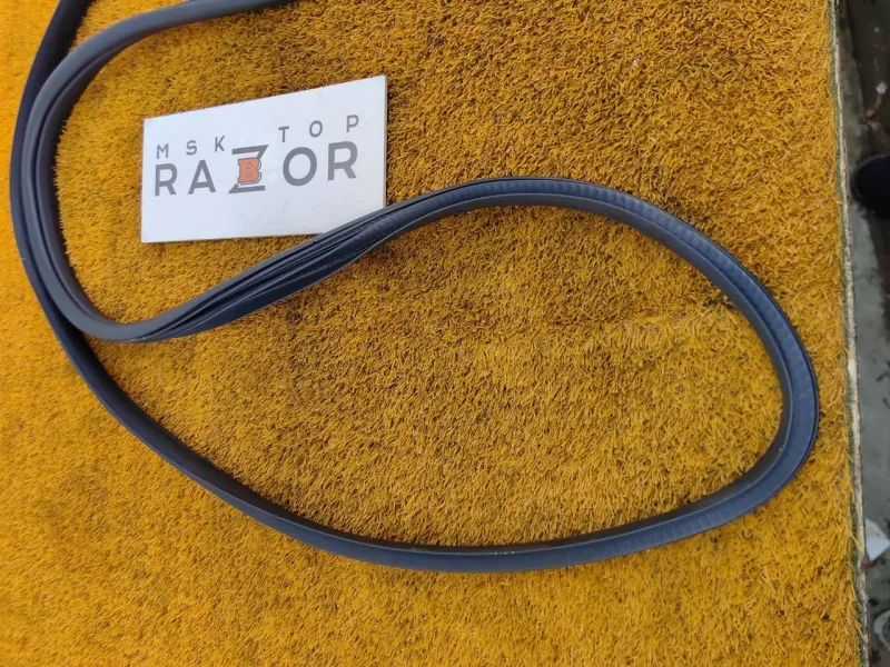 Уплотнитель проема двери