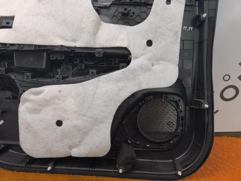 Обшивка двери