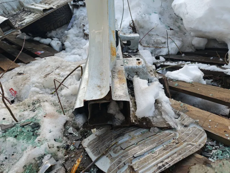 Порог с центральной стойкой