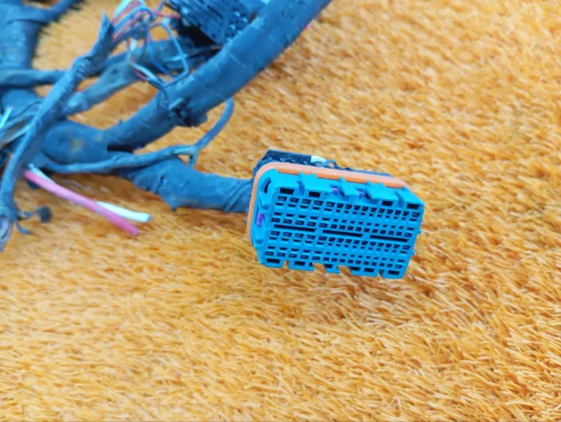 Проводка подкапотная