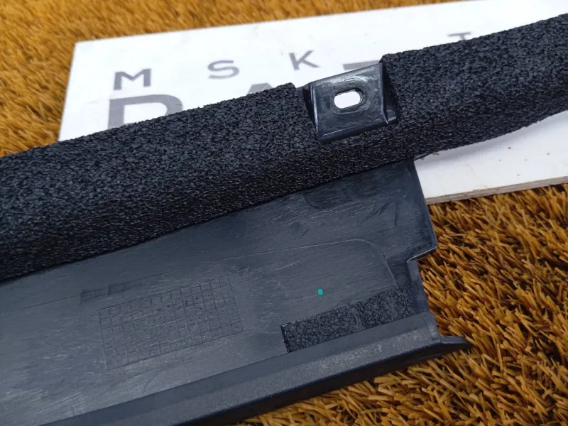 Молдинг двери