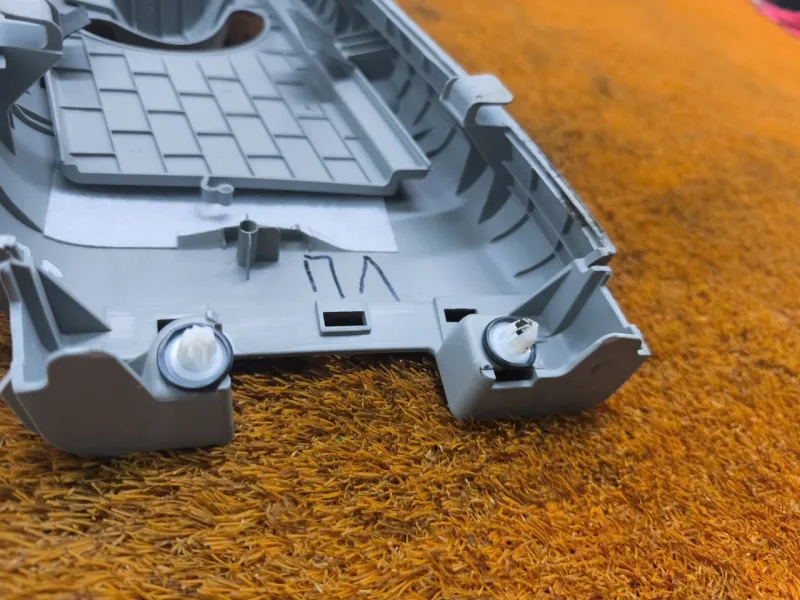 Обшивка центральной стойки