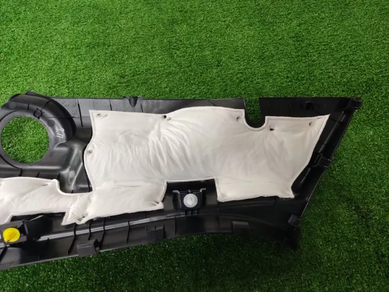 Обшивка багажника