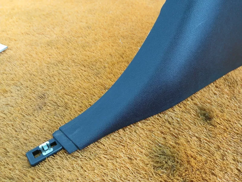 Накладка на стойку кузова