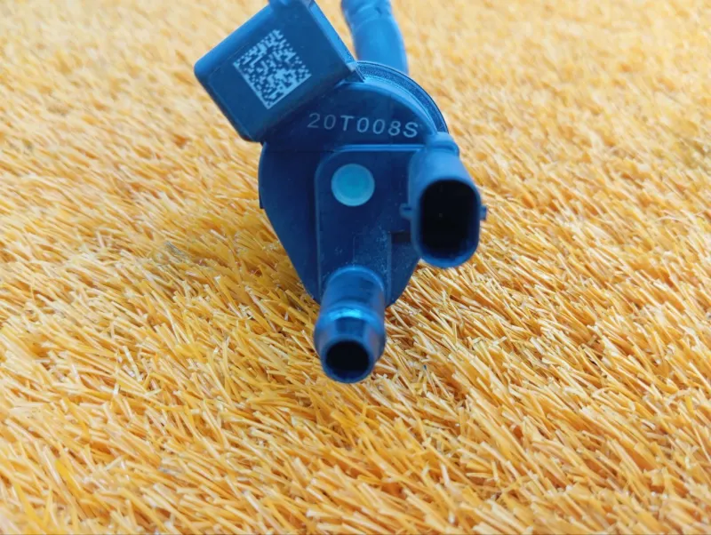 Клапан вентиляции топливного бака