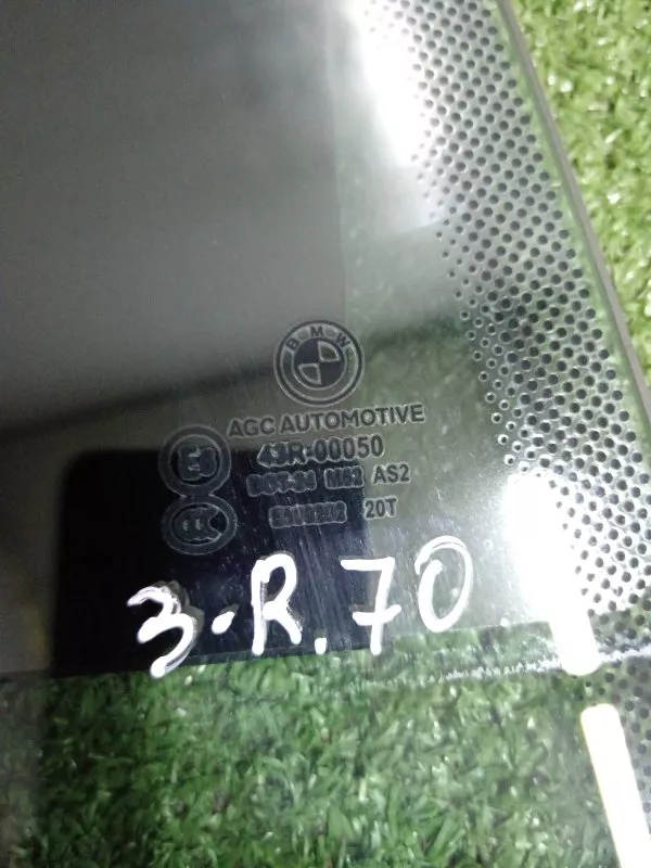 Стекло двери BMW 5-Series 2010 51357197916 F07, заднее правое