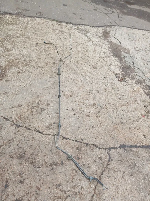 Трубка топливная