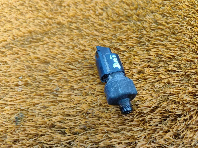 Датчик давления масла