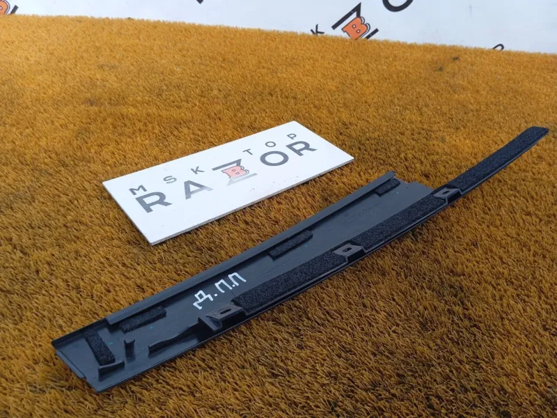 Молдинг двери