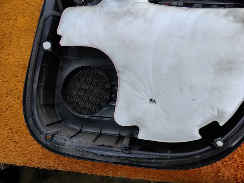 Обшивка двери