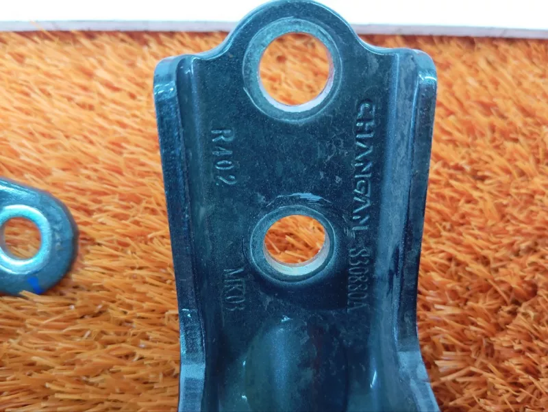 Петля двери Changan CS55 Plus 2024 6206040MK03 JL473ZQ7, задняя правая