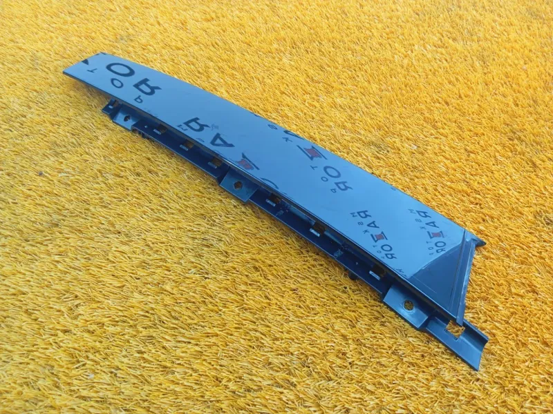 Молдинг двери