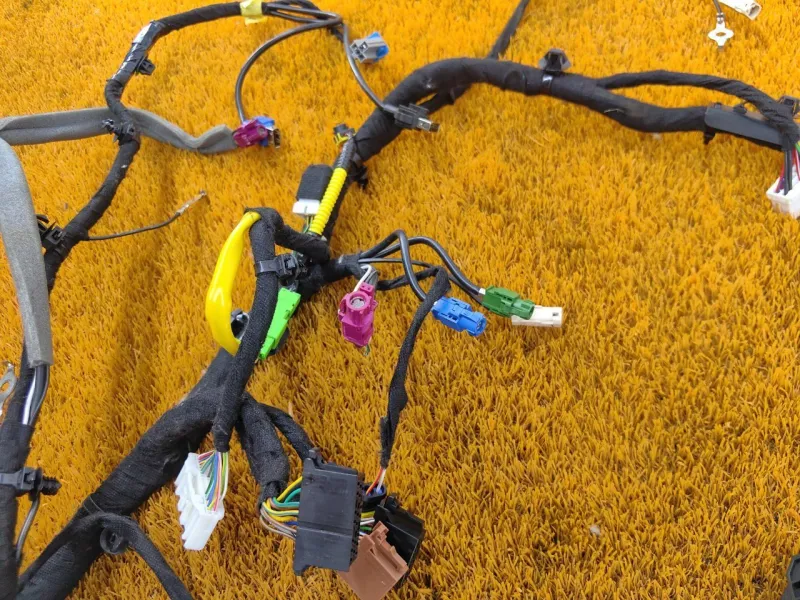 Проводка салона