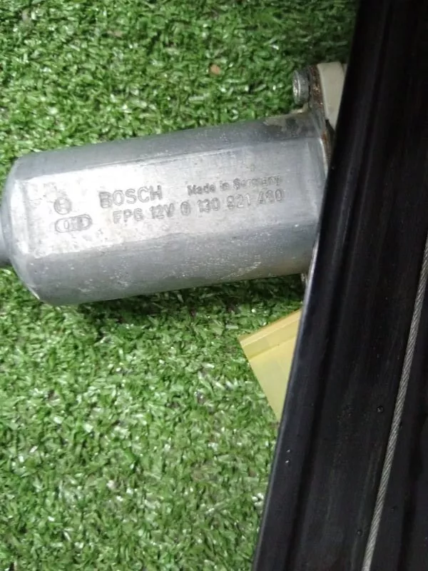 Стеклоподъемник BMW X5 2011 51357166381 E70, задний левый