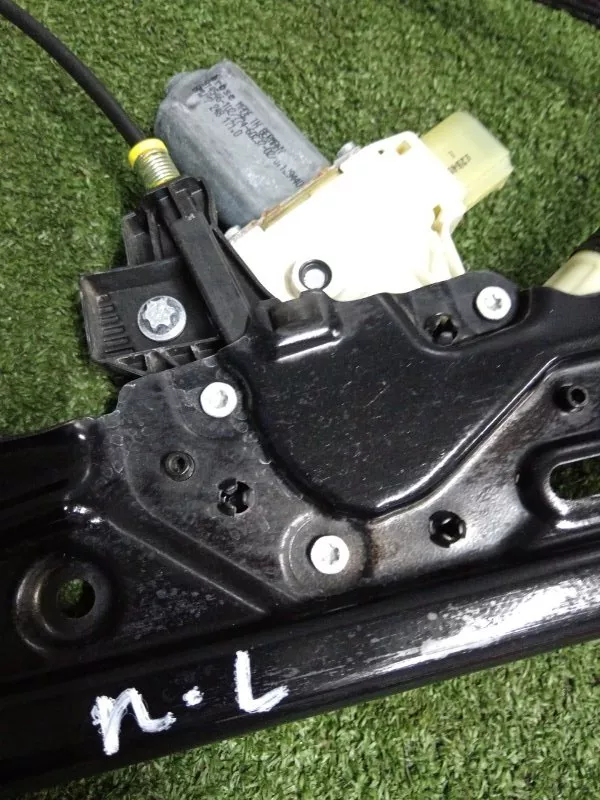 Стеклоподъемник BMW 5-Series 2010 51337182131 F10, передний левый