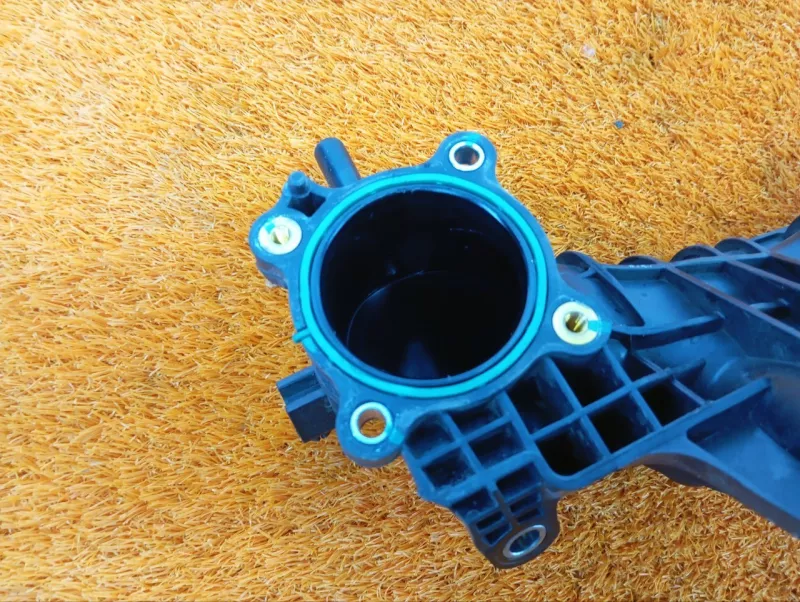 Коллектор впускной