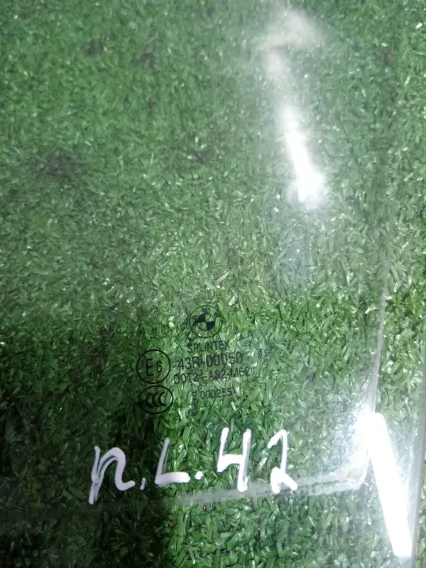 Стекло двери BMW 5-Series 2006 51337110633 E60, переднее левое