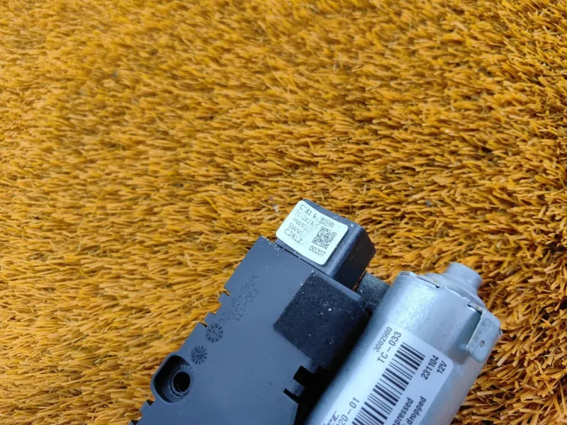 Моторчик люка