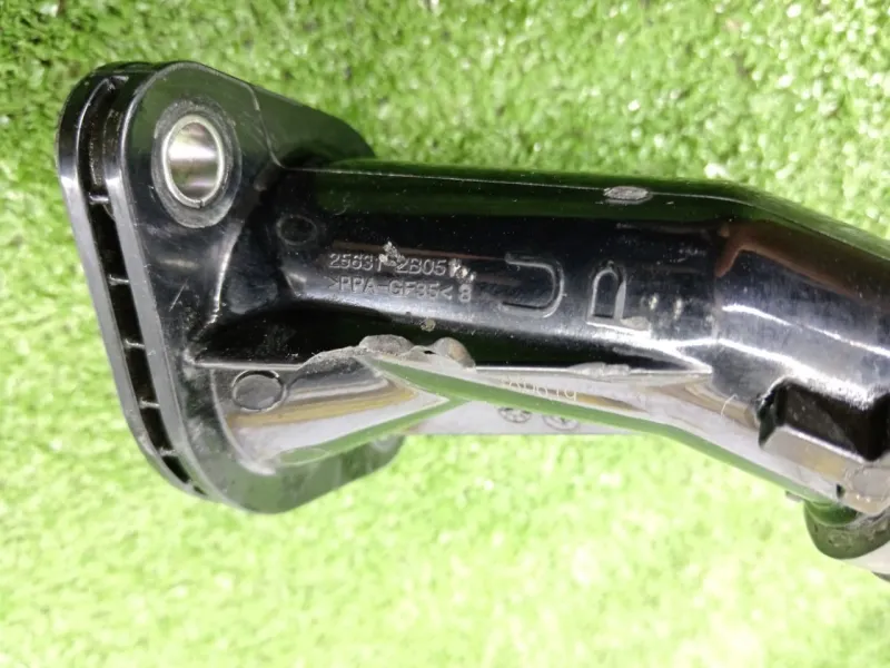 Патрубок радиатора