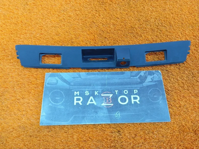 Накладка крышки багажника