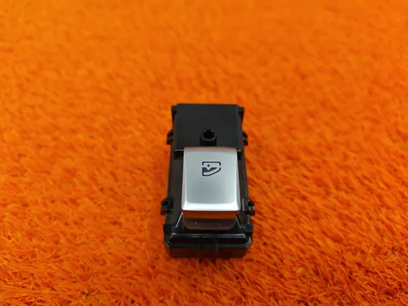 Кнопка стеклоподъемника