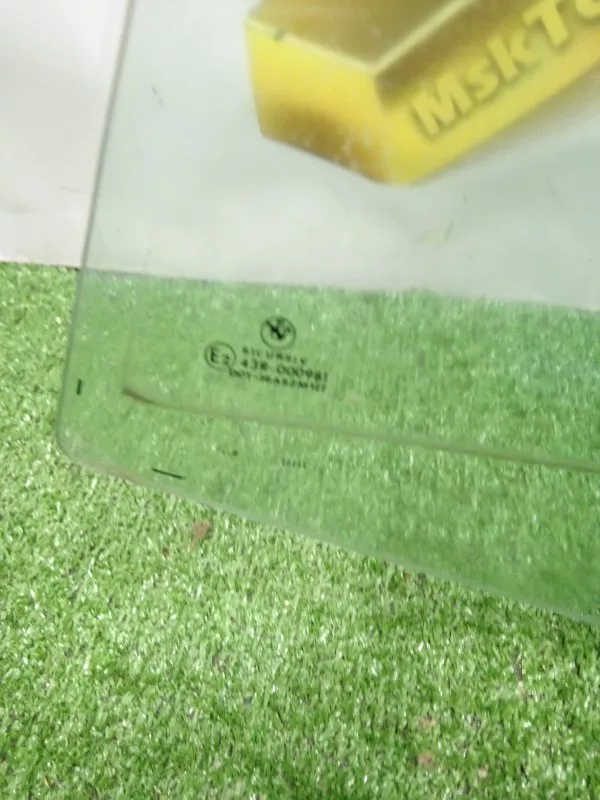 Стекло двери BMW 3-Series 1998 51348196027 E46, заднее левое