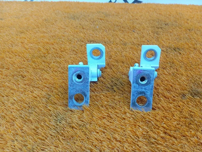 Петля двери