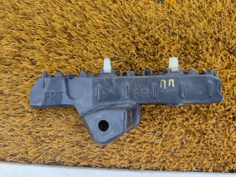 Крепление бампера