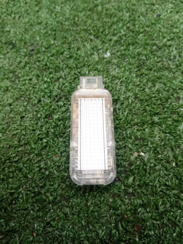 Плафон подсветки двери