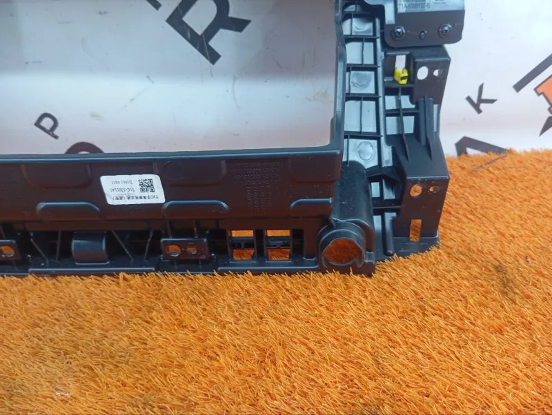 Накладка на торпедо