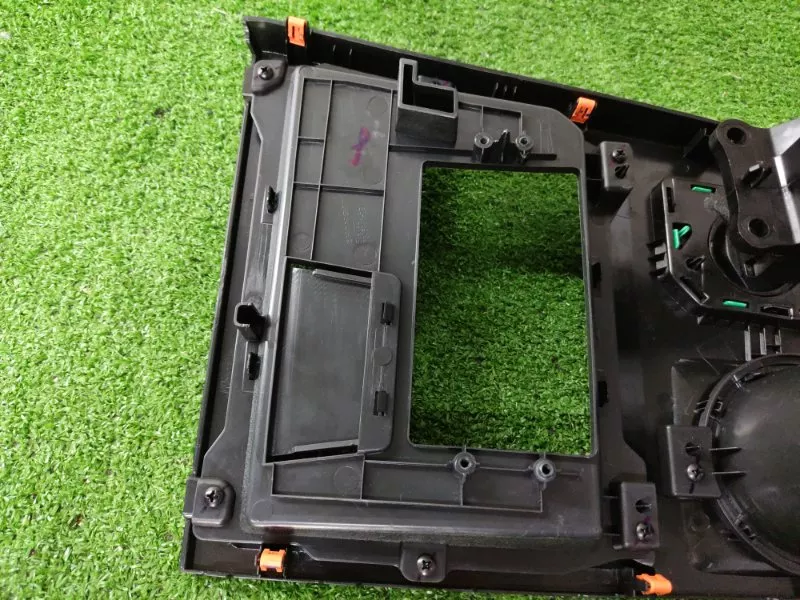 Накладка центральной консоли