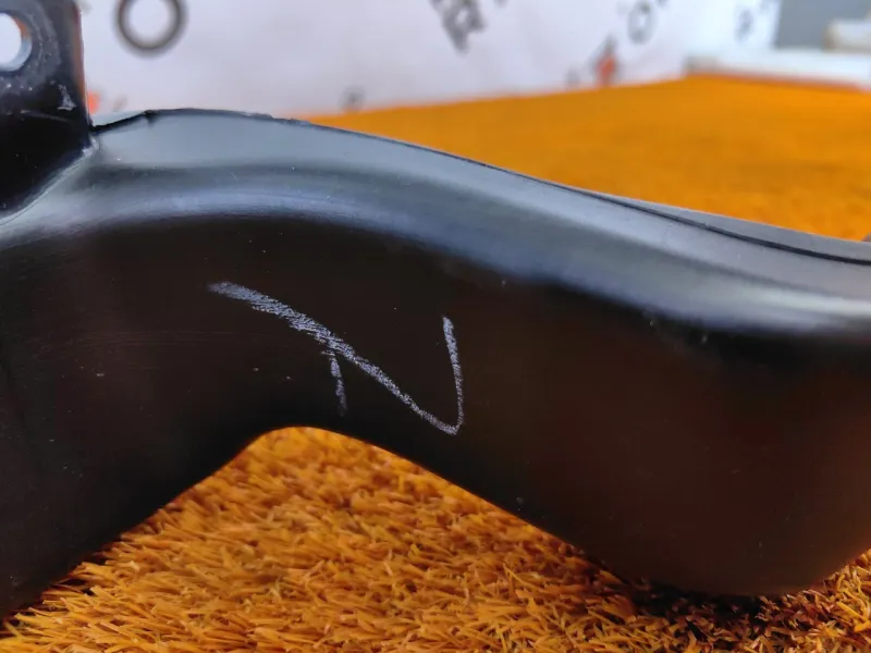 Воздуховод отопителя