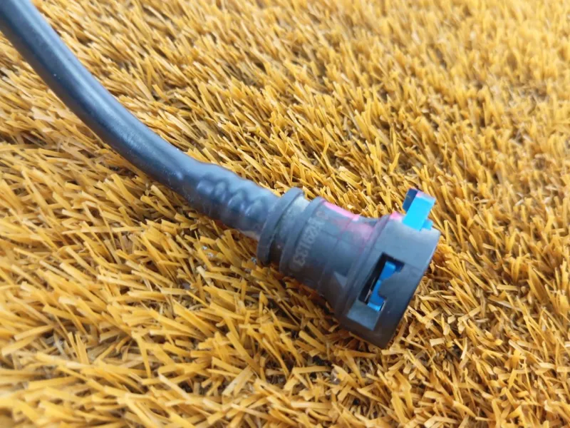 Трубка топливная