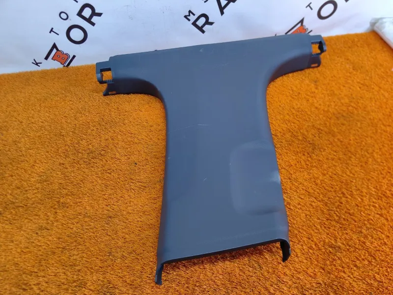 Обшивка центральной стойки