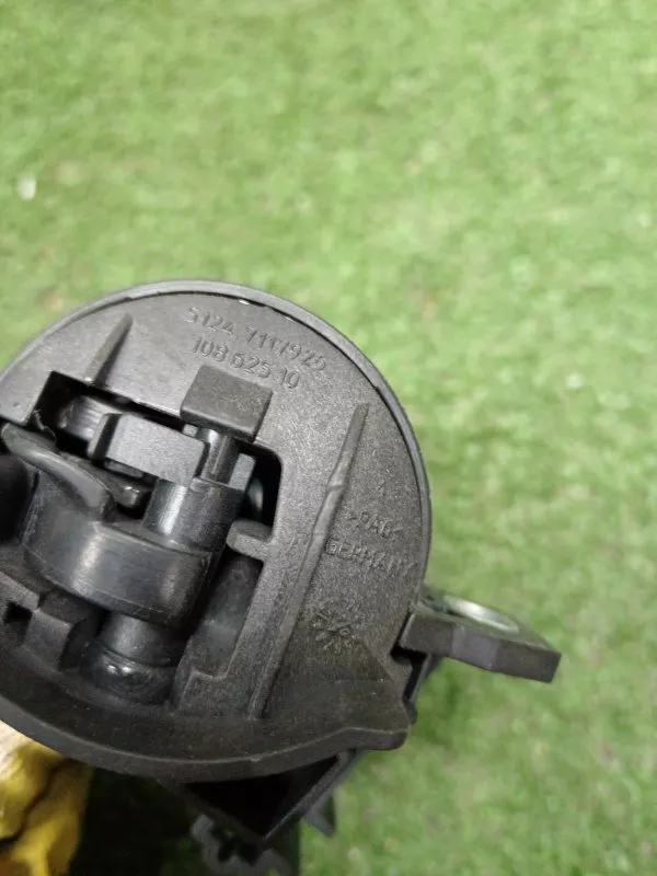 Личинка замка багажника BMW 3-Series 2006 51247167321 E90