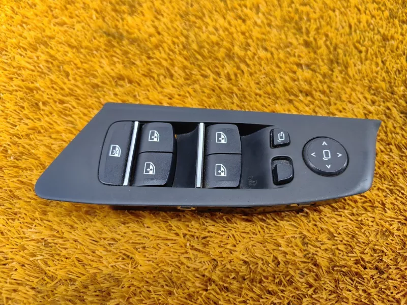Блок стеклоподъемников BMW 5-Series 2019 61316832729 G30 B47D20A