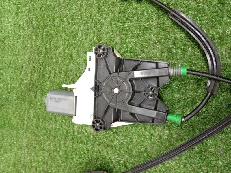 Стеклоподъемник Audi A4 2008 8K0839462A B8, задний правый