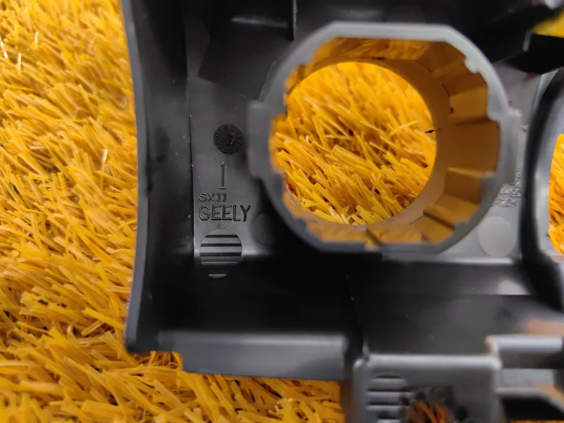 Накладка на торпедо