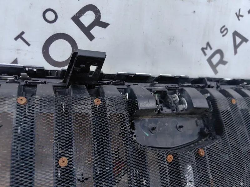 Решетка радиатора